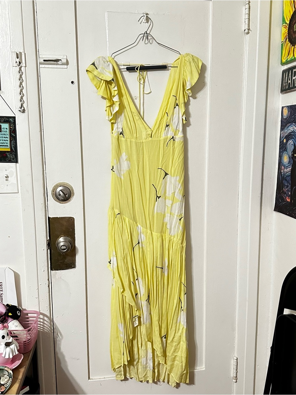 Free People She’s a Waterfall Yellow Floral Maxi dress — Size 4! - Picture 5 of 12